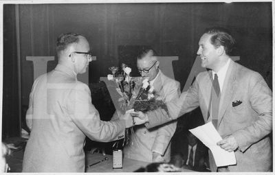 1953

450 Jarig bestaan van Wormerveer.
Trefwoorden: 450